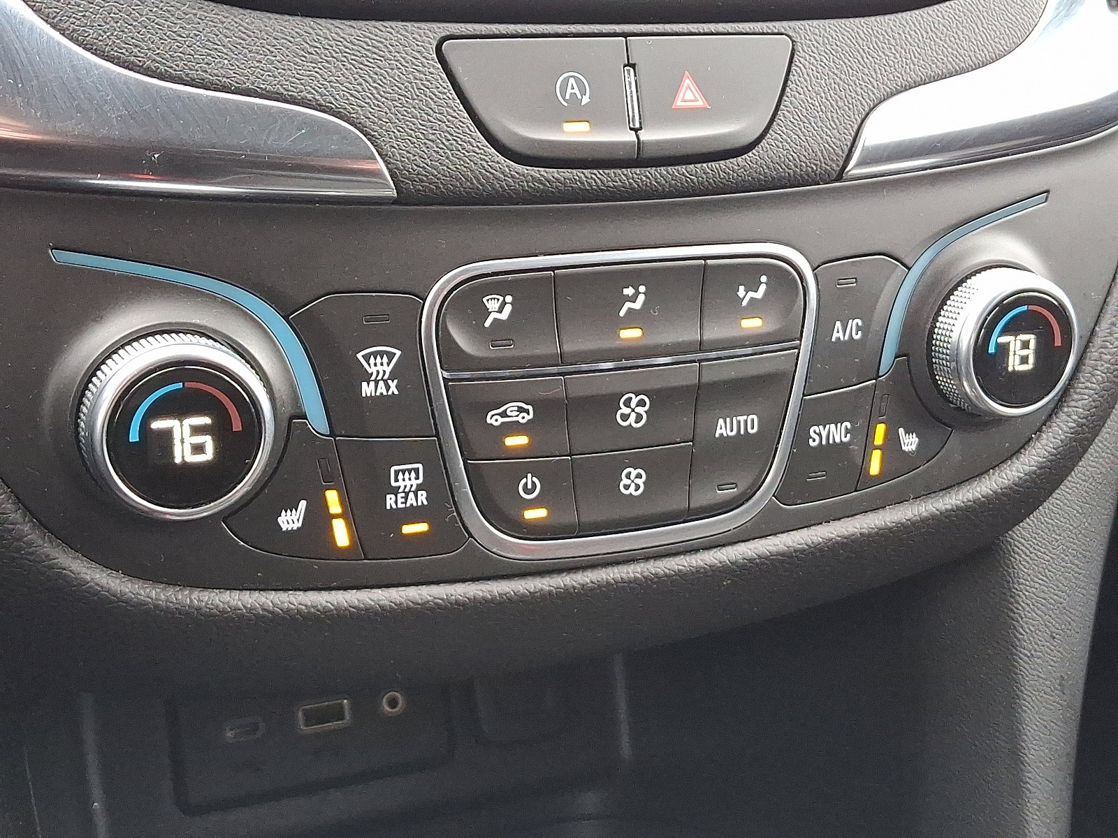 Used 2024 Chevrolet Equinox LT image 15