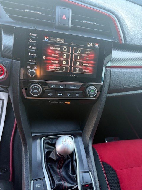 Used 2019 Honda Civic Type R image 12