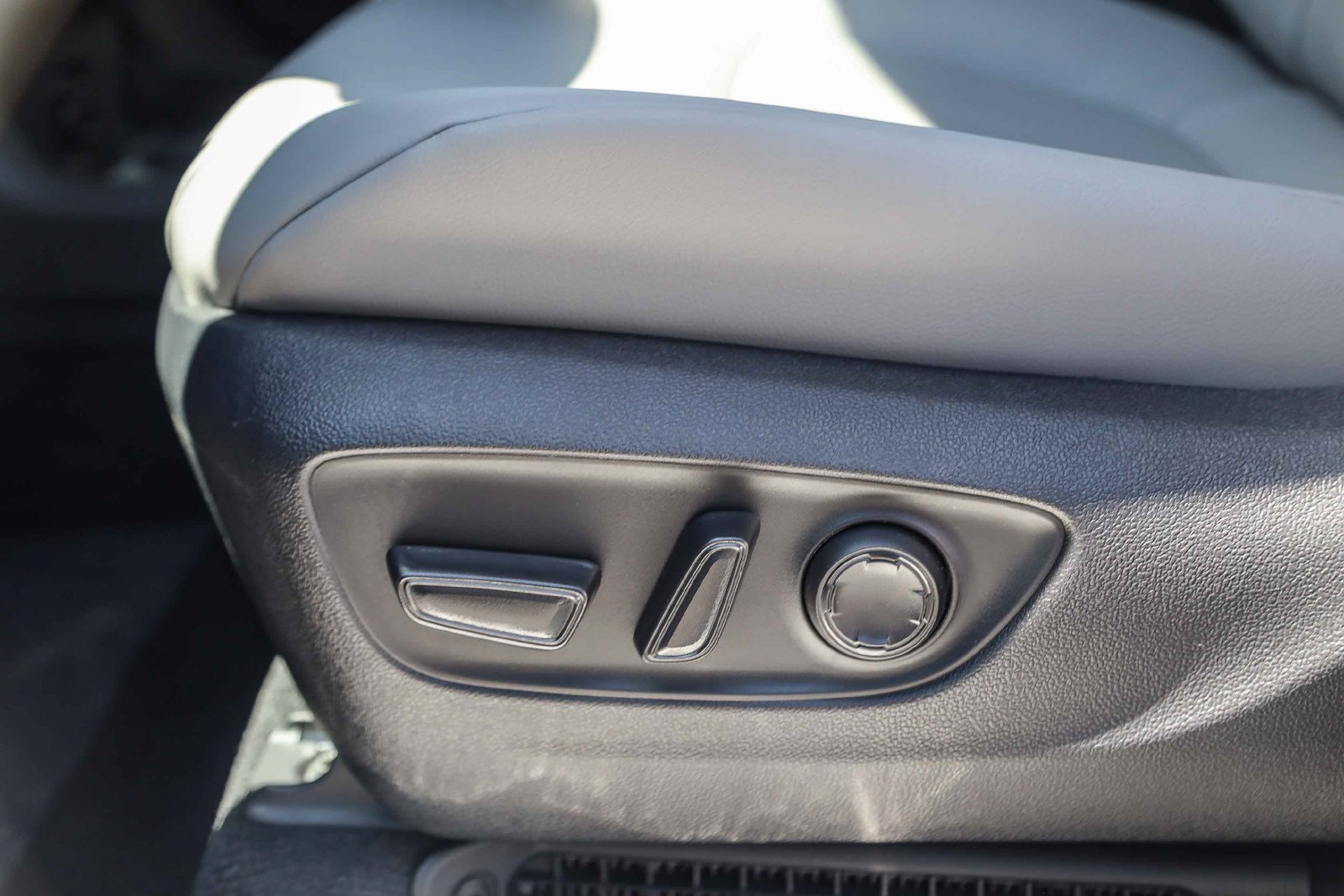 New 2026 Toyota Sienna XLE FWD image 22