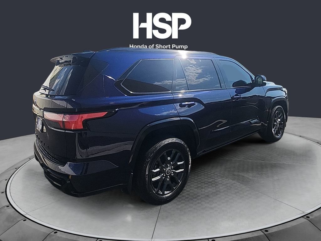 Used 2023 Toyota Sequoia Platinum AWD/4WD image 5