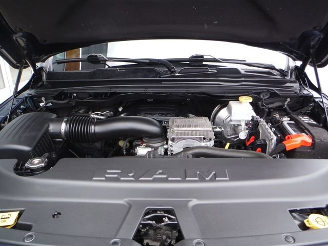 Used 2022 RAM 1500 Big Horn AWD/4WD image 8