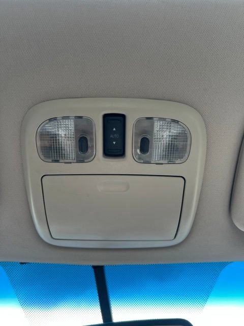 Used 2011 Ford Fusion SE w/ 202A Rapid Spec Order Code FWD image 12