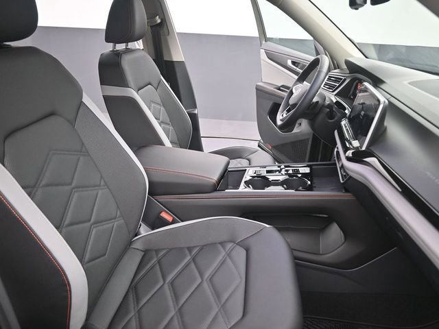 New 2026 Volkswagen Atlas Peak Edition image 24