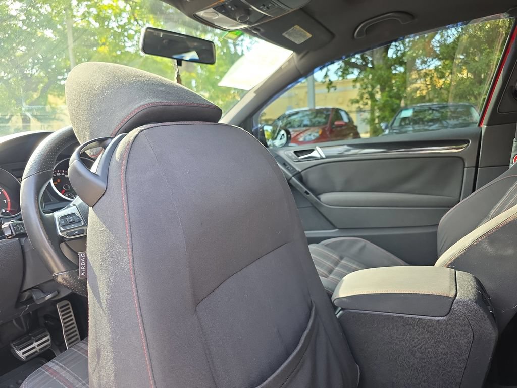 Used 2011 Volkswagen GTI 2-Door FWD image 14