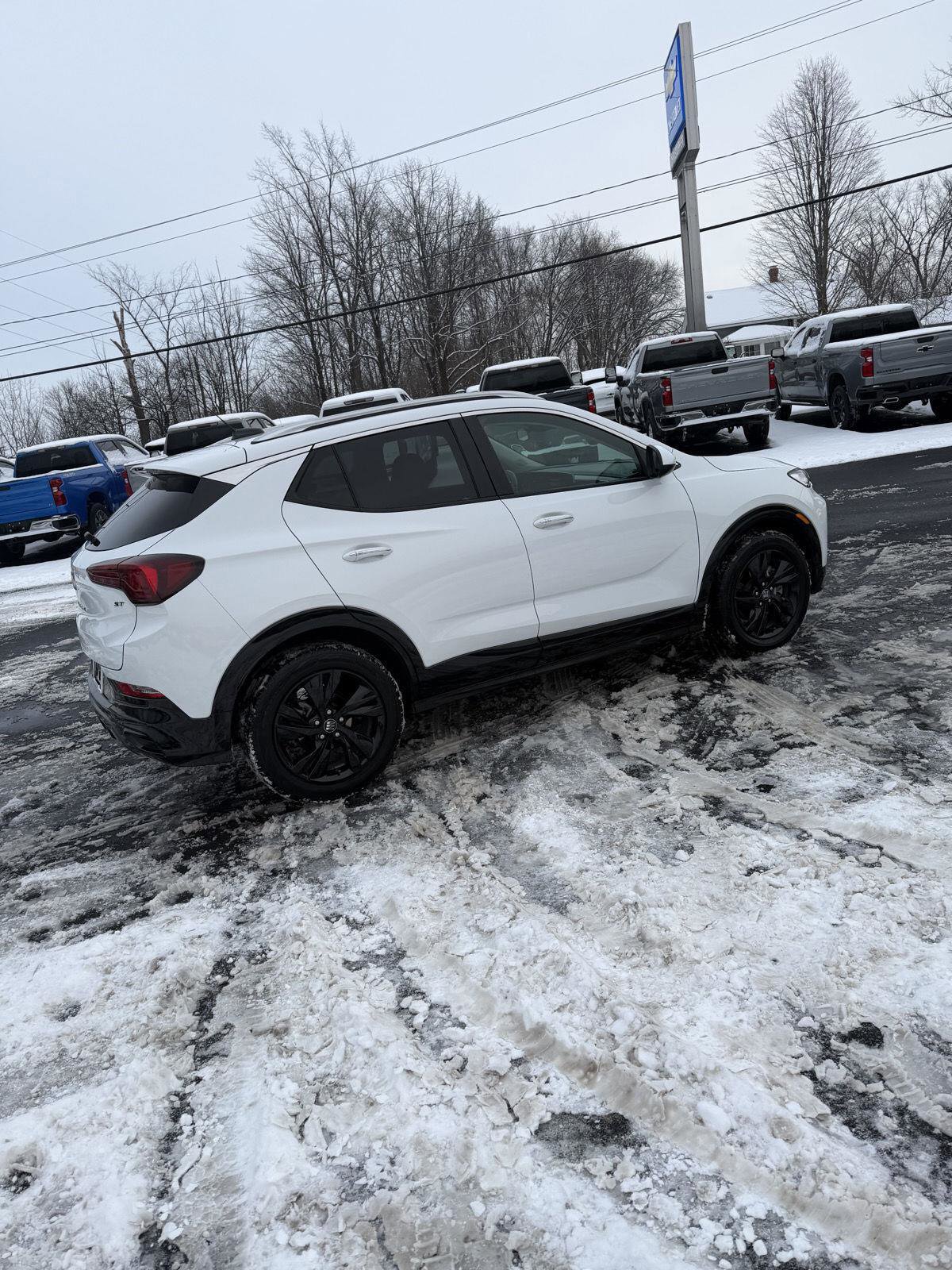 Used 2024 Buick Encore GX Sport Touring w/ Comfort Package image 6
