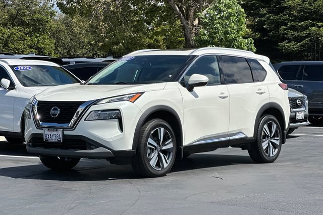 Used 2021 Nissan Rogue SL w/ Premium Package image 7