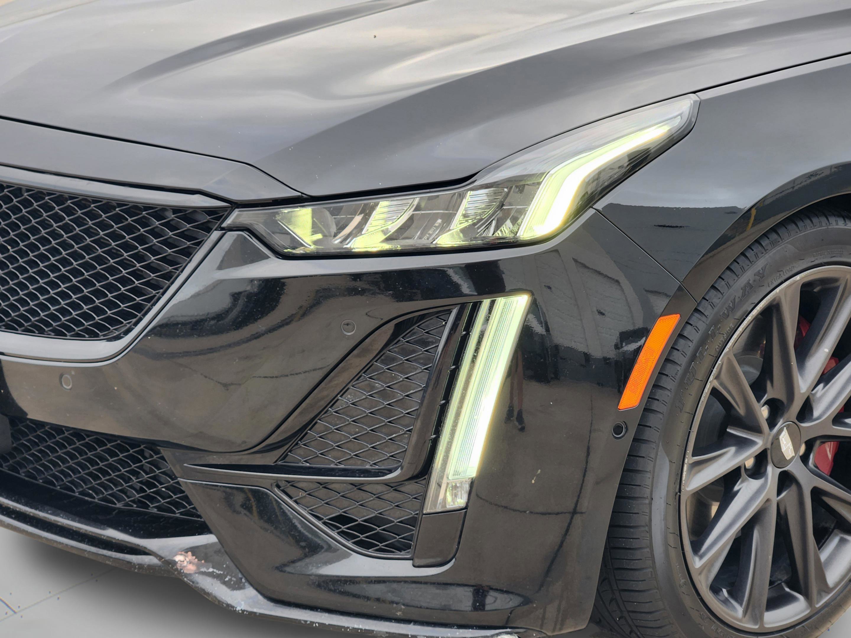 Used 2022 Cadillac CT5 V w/ Premium Package RWD image 32