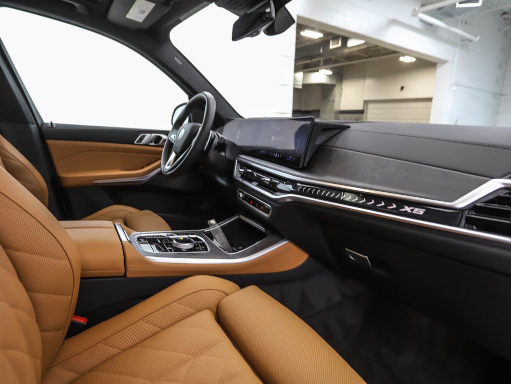Certified 2024 BMW X5 xDrive40i w/ Executive Package image 29