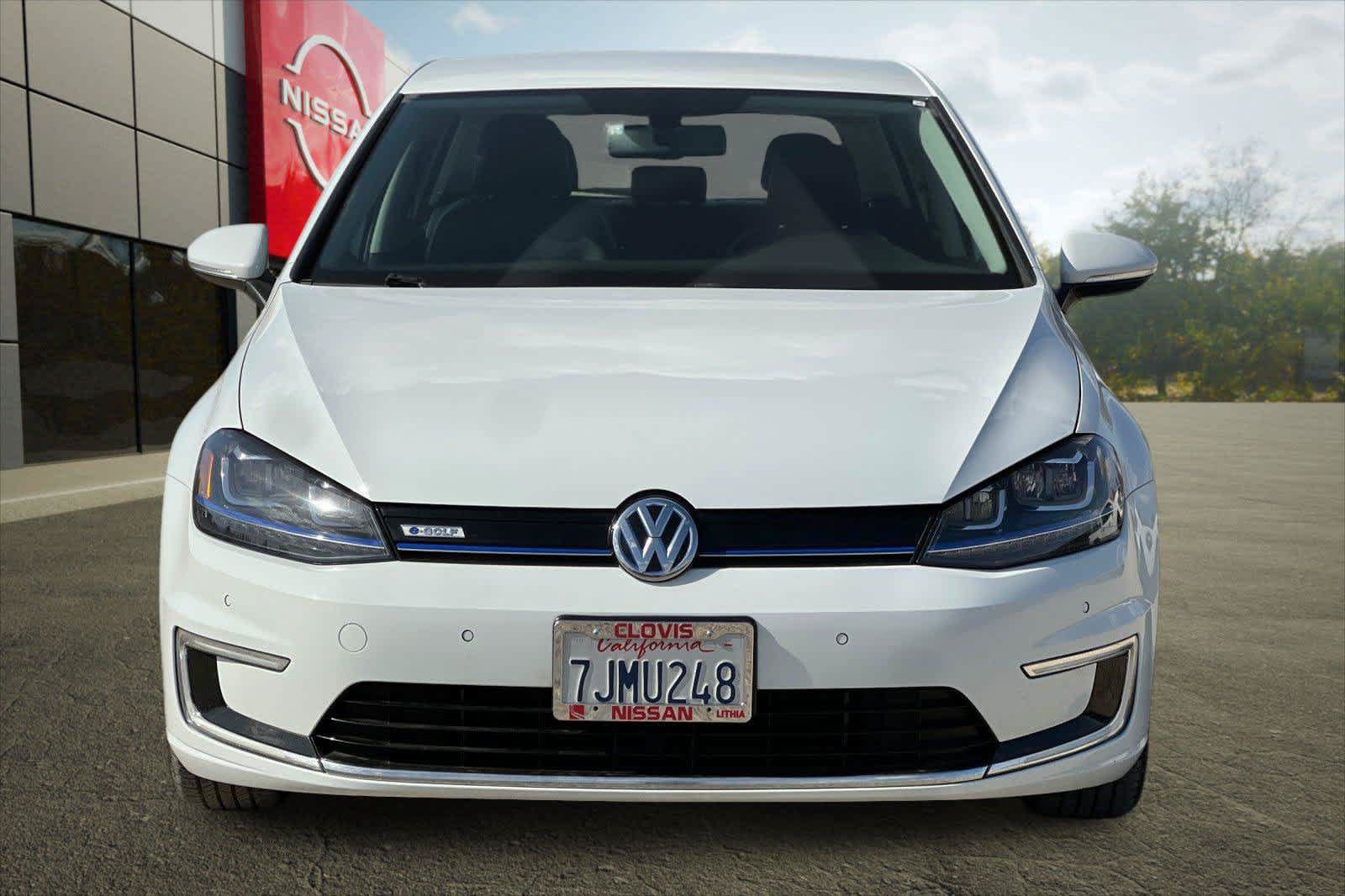 Used 2015 Volkswagen e-Golf SEL Premium FWD image 11