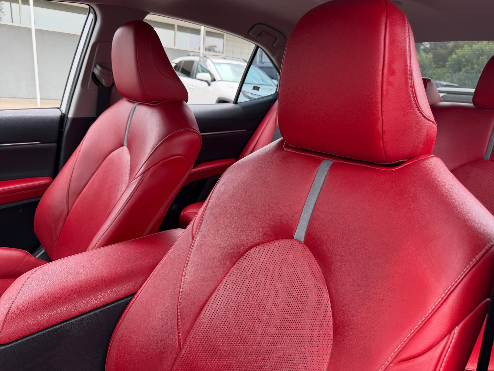 Used 2020 Toyota Camry XSE w/ Blackout Package FWD image 20