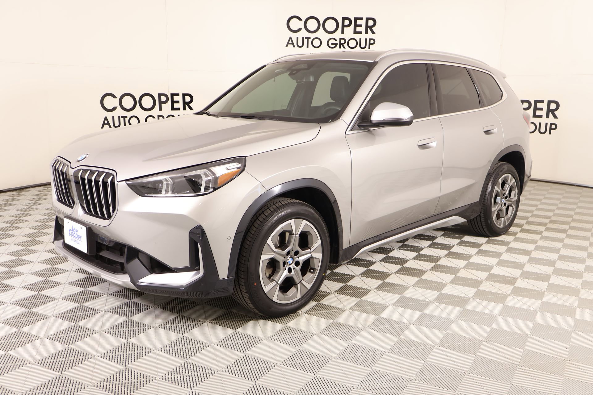 Used 2024 BMW X1 xDrive28i image 10