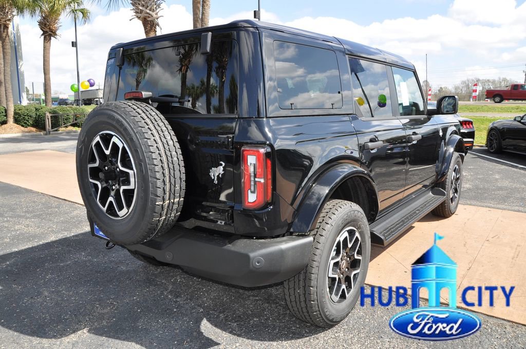 New 2026 Ford Bronco Outer Banks image 5