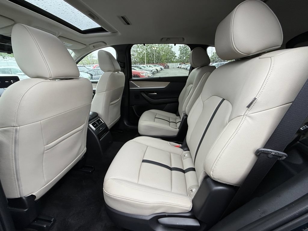 Used 2024 MAZDA CX-90 Plug-In Hybrid w/ Preferred AWD/4WD image 25