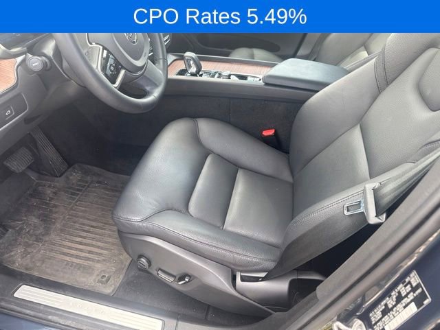 Used 2023 Volvo XC60 B5 Plus AWD/4WD image 16