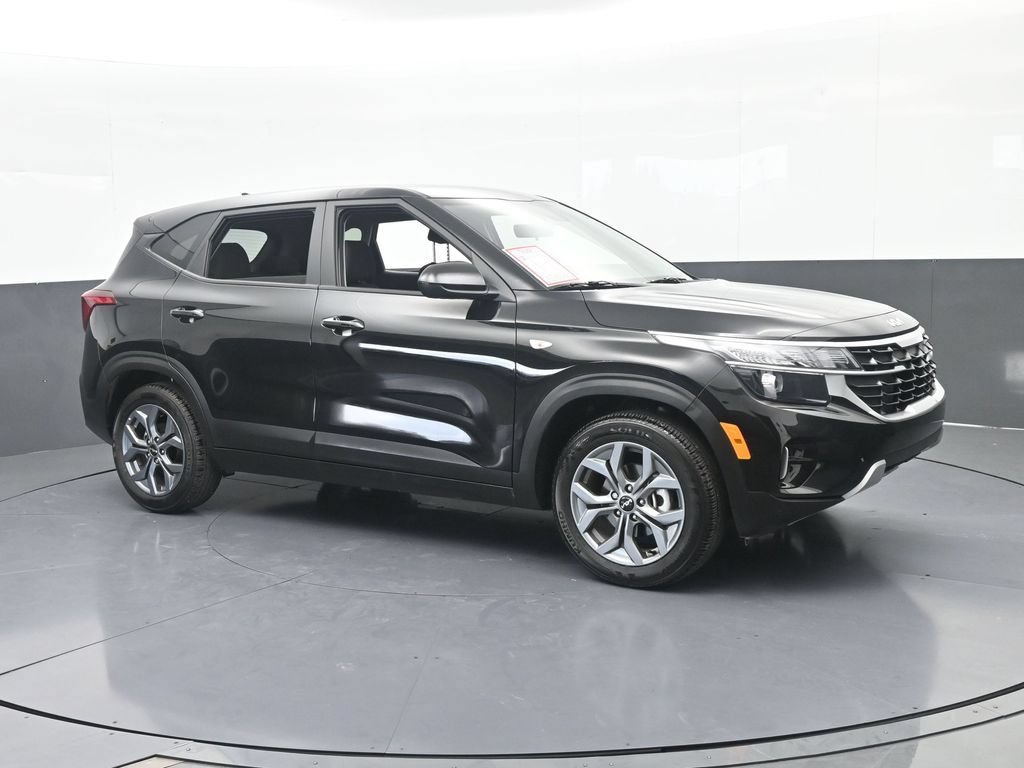 Used 2026 Kia Seltos LX FWD image 8