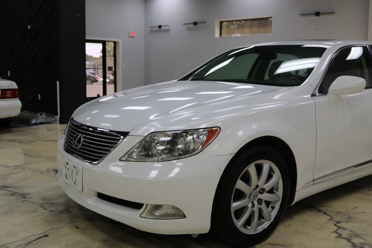 Used 2008 Lexus LS 460 L RWD image 9