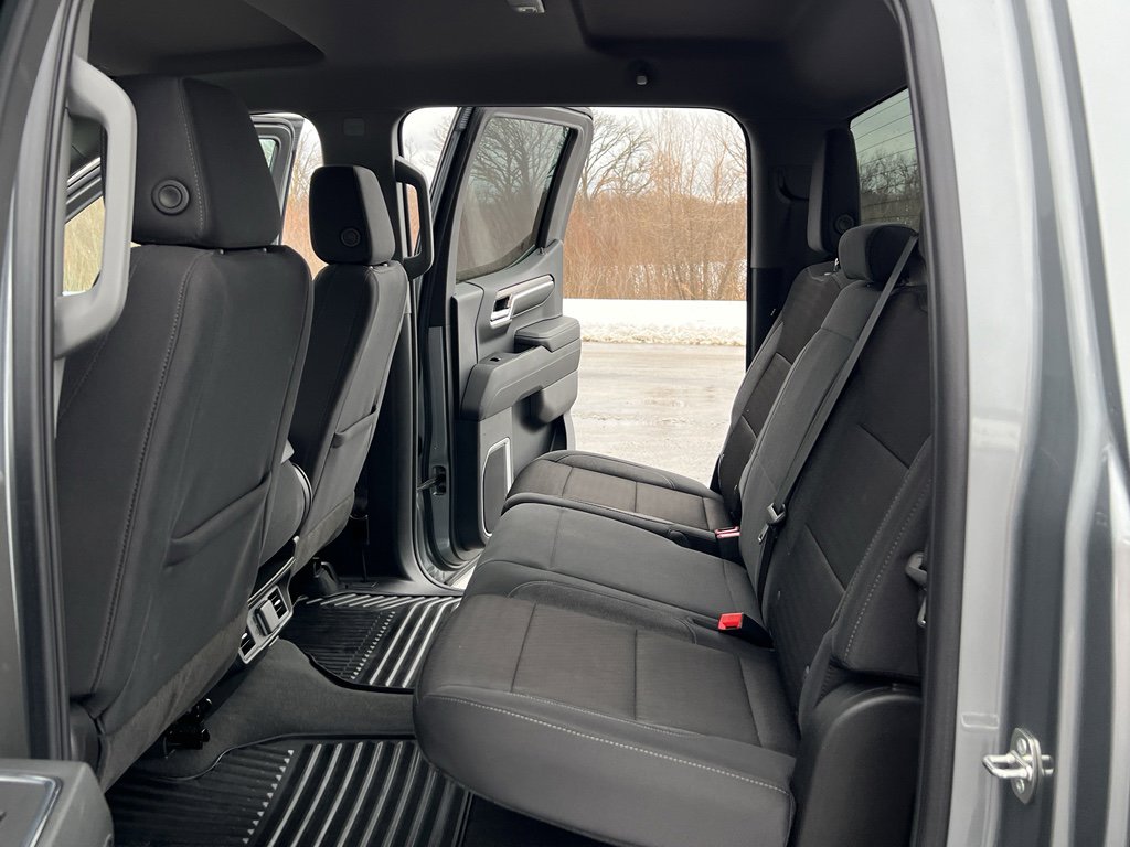 Used 2024 Chevrolet Silverado 1500 LT image 34