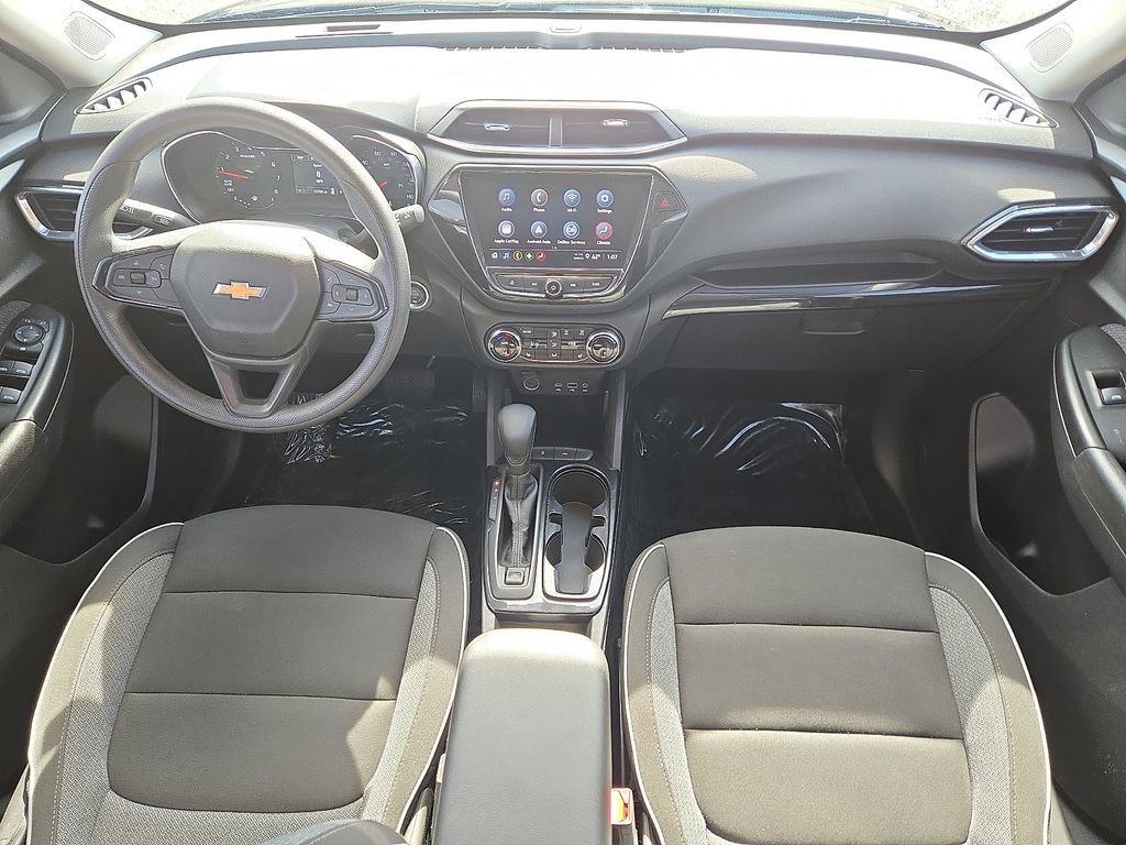 Used 2022 Chevrolet TrailBlazer LT w/ Convenience Package image 17