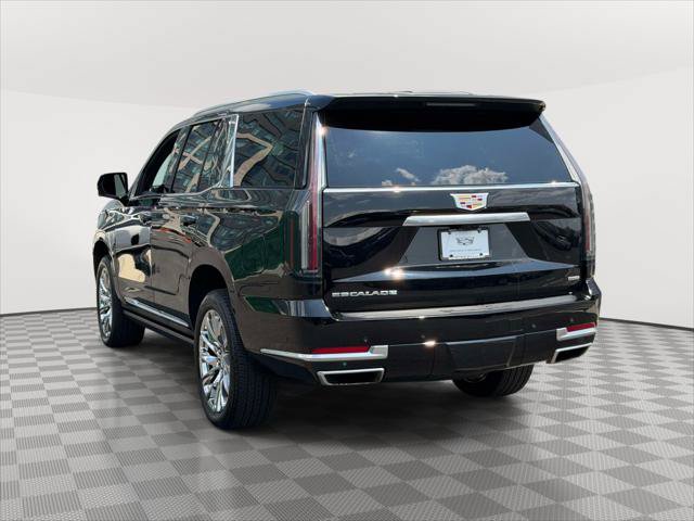Used 2025 Cadillac Escalade Premium Luxury AWD/4WD image 5