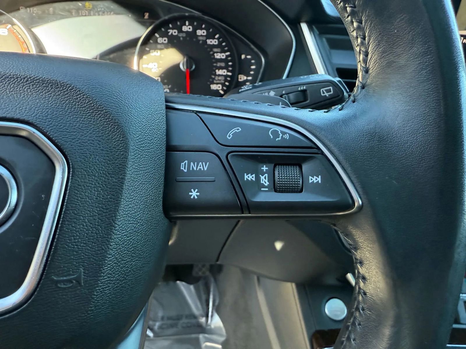 Used 2020 Audi Q5 2.0T Premium AWD/4WD image 23