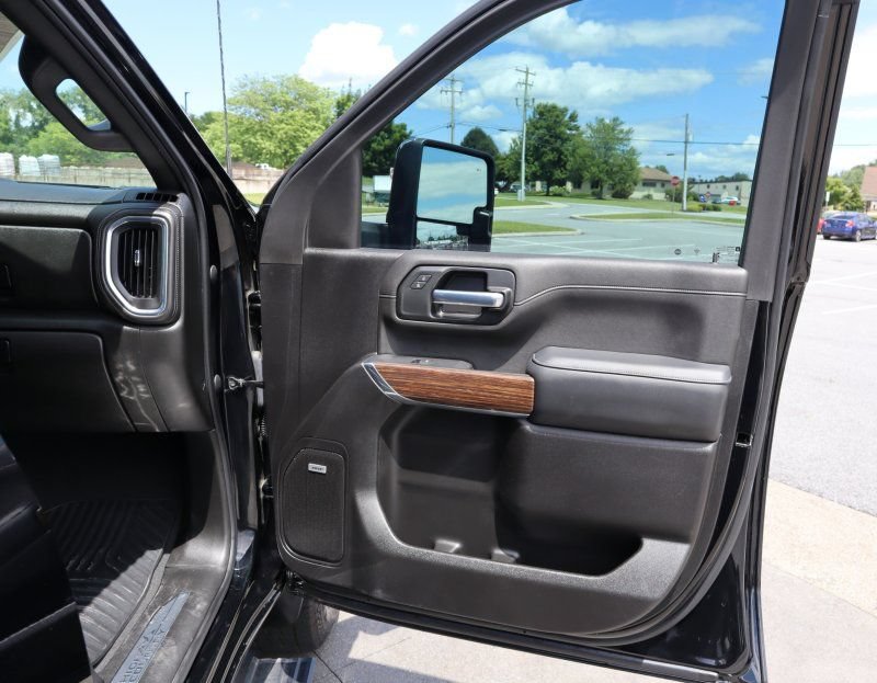 Used 2022 Chevrolet Silverado 2500 High Country w/ Z71 Off-Road Package AWD/4WD image 23