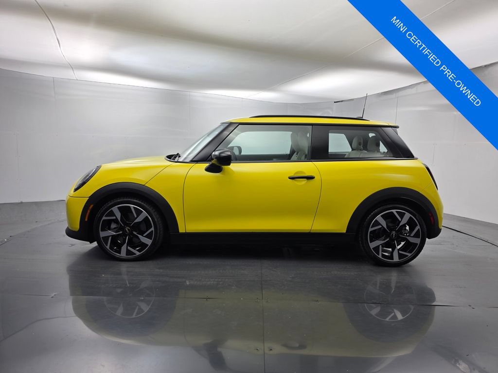 Used 2025 MINI Cooper 2-Door Hardtop FWD image 7