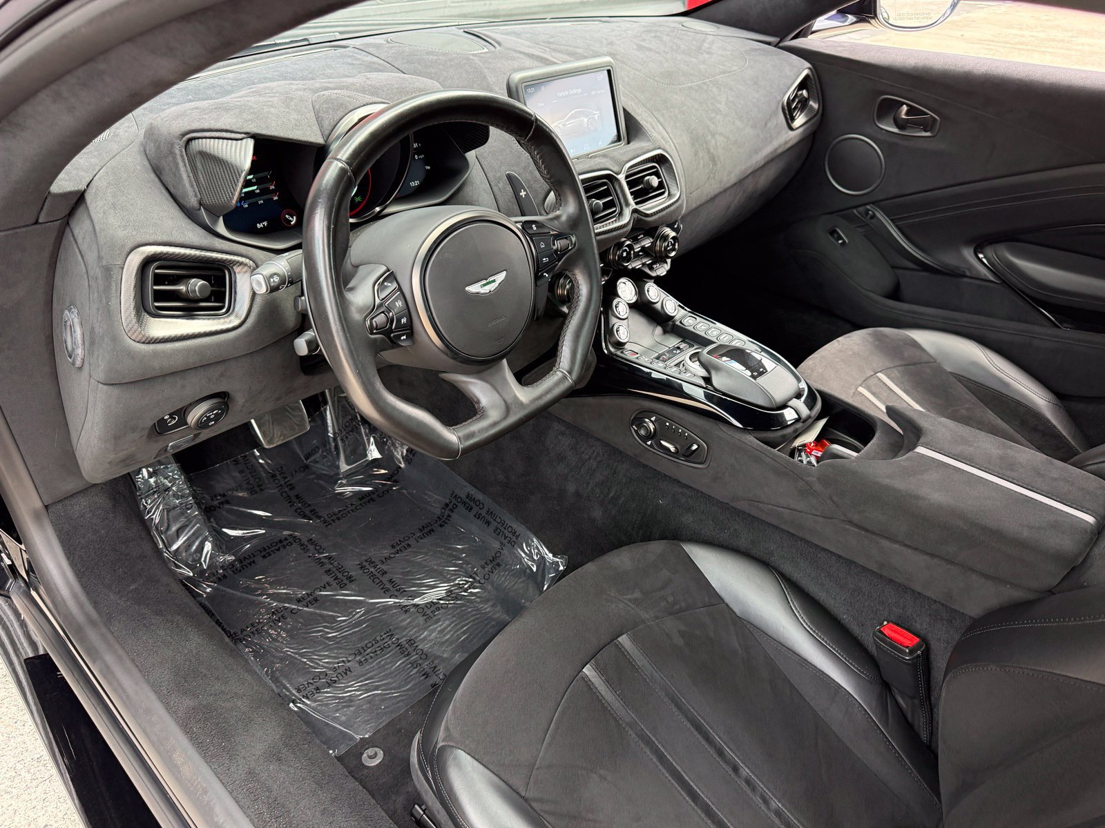 Used 2019 Aston Martin V8 Vantage Coupe RWD image 19
