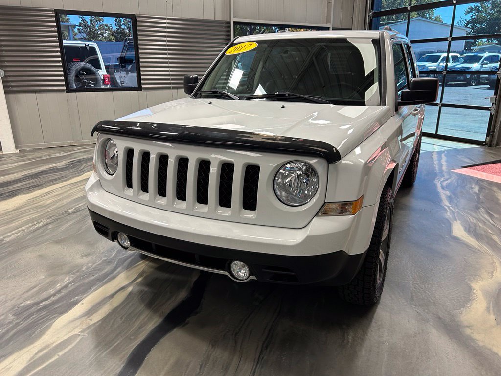 Used 2017 Jeep Patriot High Altitude AWD/4WD image 2
