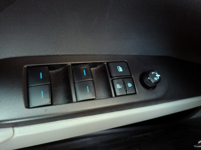 Used 2022 Toyota Camry SE image 33