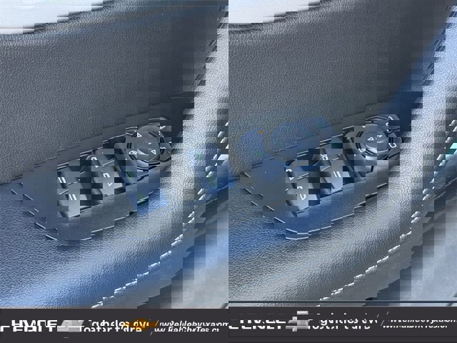 Certified 2025 Chevrolet Blazer LT image 32