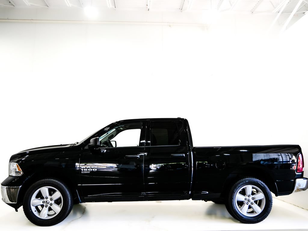 Used 2024 RAM 1500 Classic SLT AWD/4WD image 4