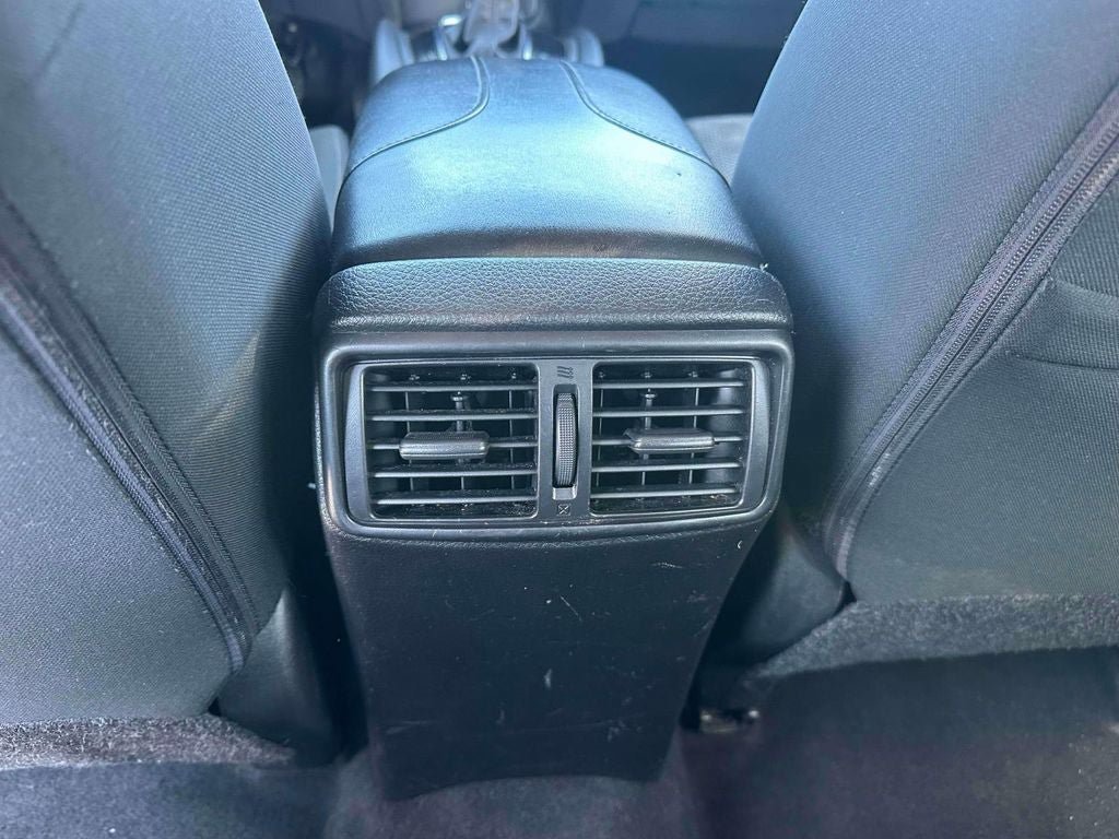 Used 2022 Nissan Rogue Sport SV AWD/4WD image 12