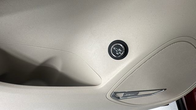 Used 2023 Buick Envision Avenir image 21