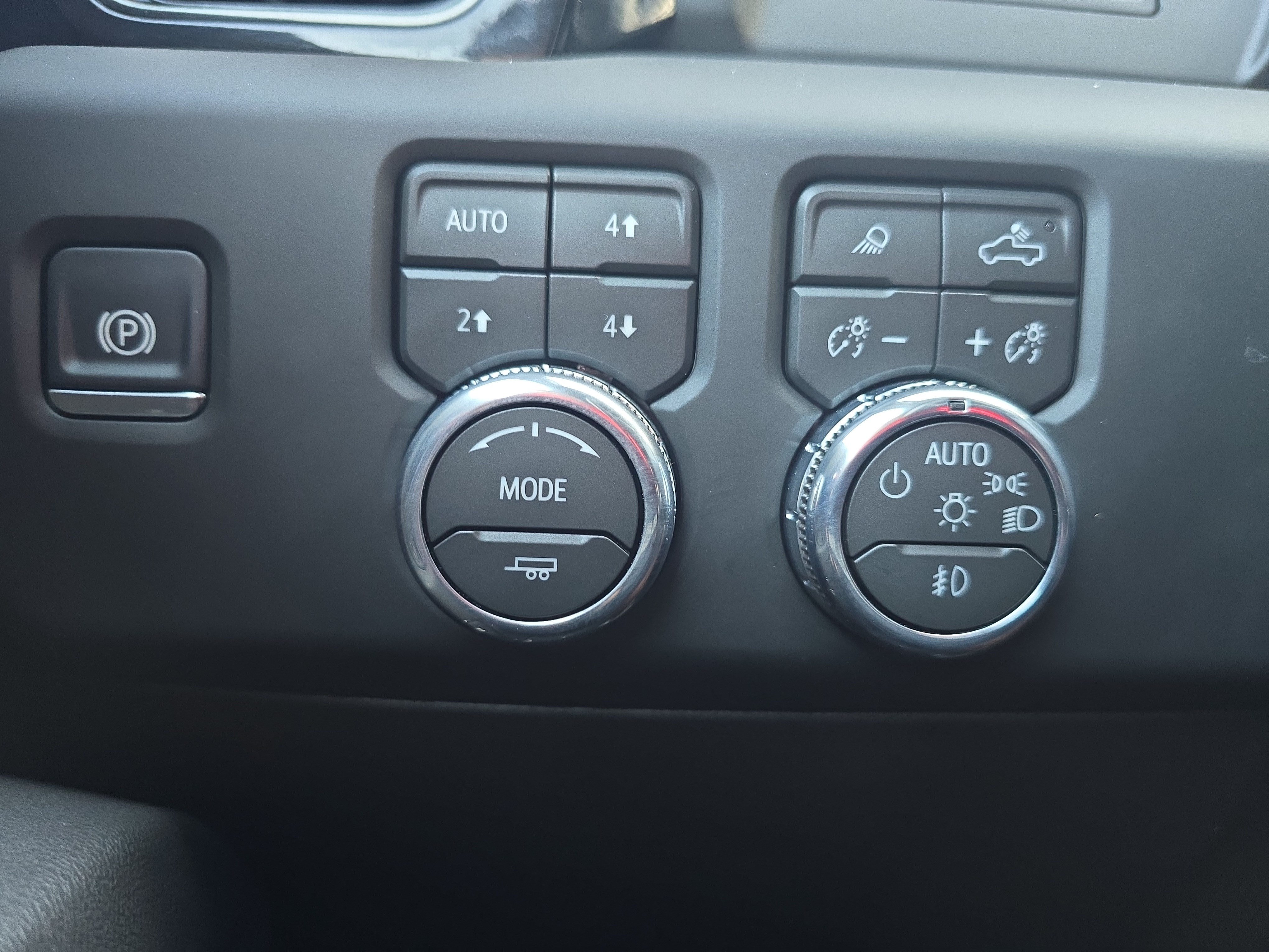 Used 2026 GMC Sierra 2500 AT4 AWD/4WD image 25