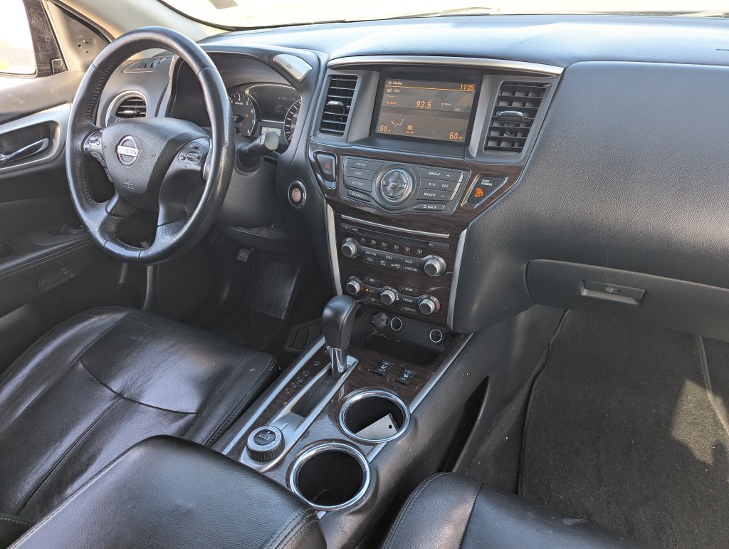 Used 2013 Nissan Pathfinder SL AWD/4WD image 34