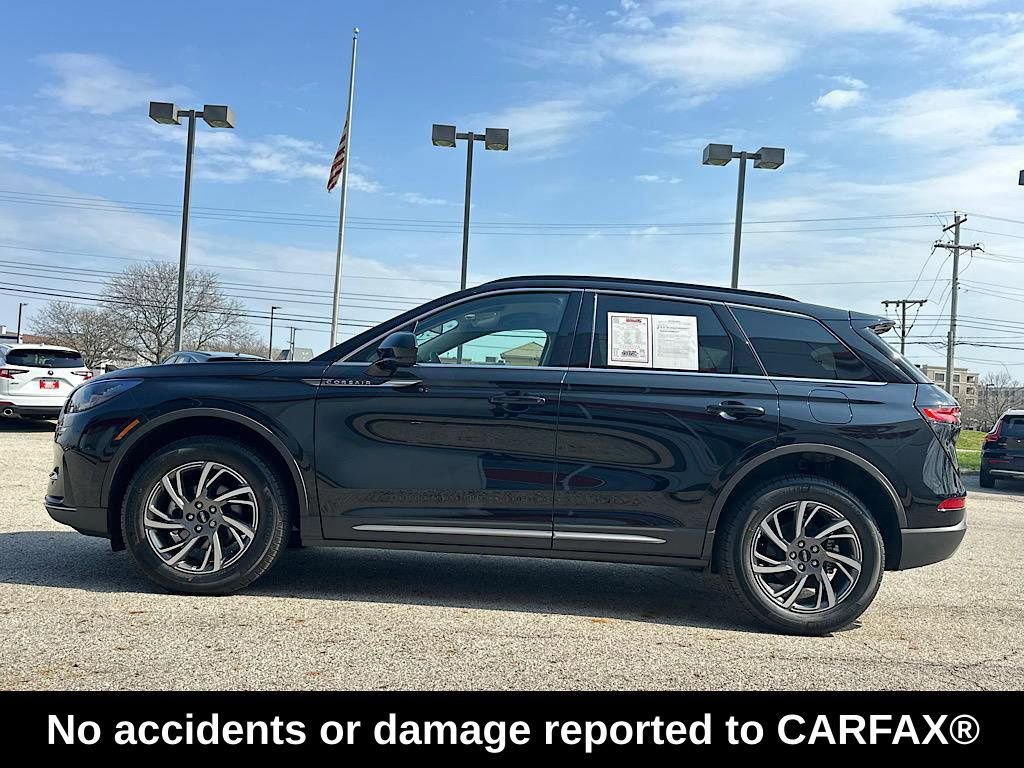 Used 2026 Lincoln Corsair Premiere AWD/4WD image 2