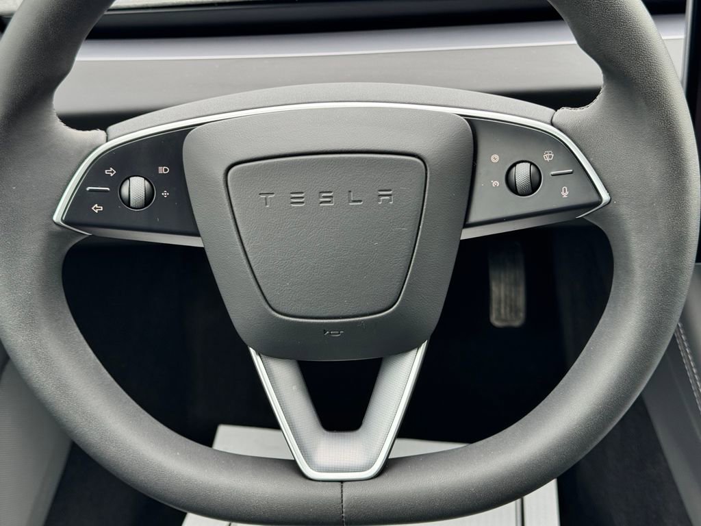 Used 2025 Tesla Model 3 Long Range image 21