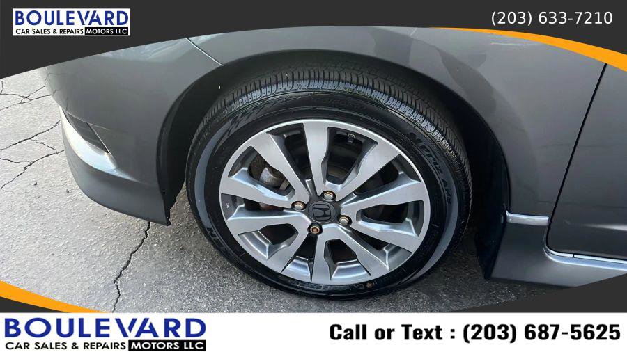 Used 2013 Honda Fit Sport image 31