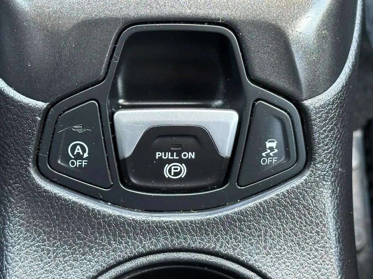 Used 2021 Jeep Compass Trailhawk image 23