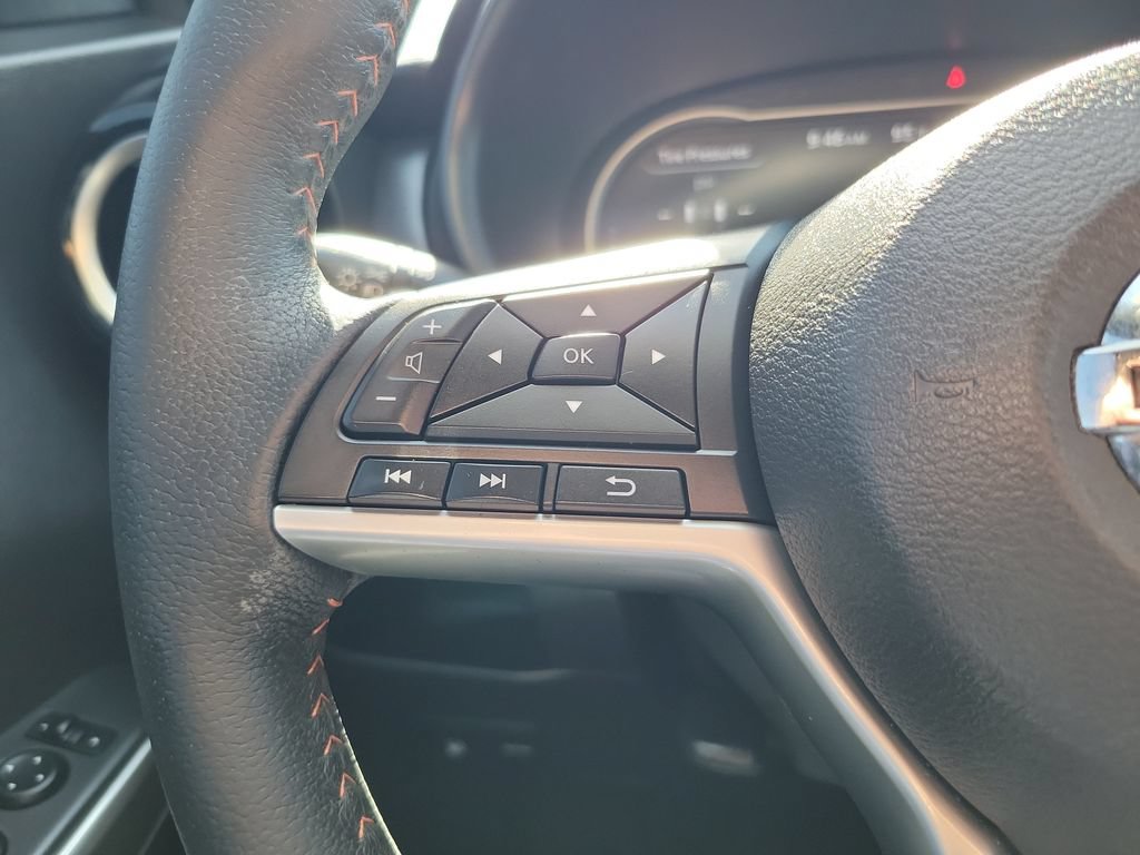 Used 2019 Nissan Kicks SR w/ SR Premium Package FWD image 21