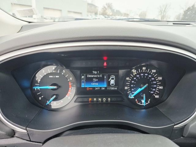 Used 2015 Ford Fusion SE image 18
