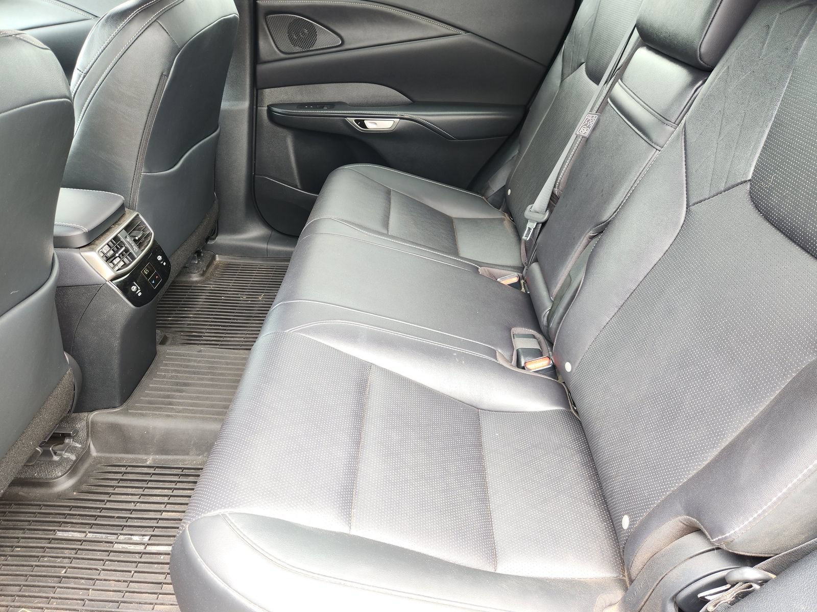 Used 2024 Lexus RX 350 Premium Plus w/ Convenience Package FWD image 34
