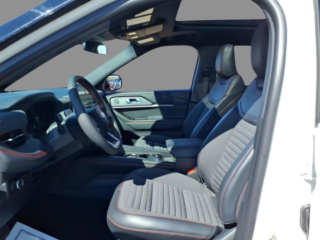 New 2026 Ford Explorer ST-Line w/ ST-Line Street Pack AWD/4WD image 20