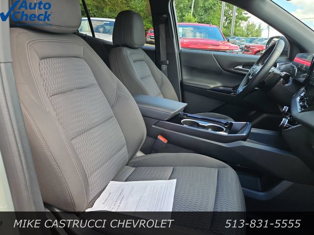 Used 2025 Chevrolet Equinox LT w/ Safety and Technology Package FWD image 30