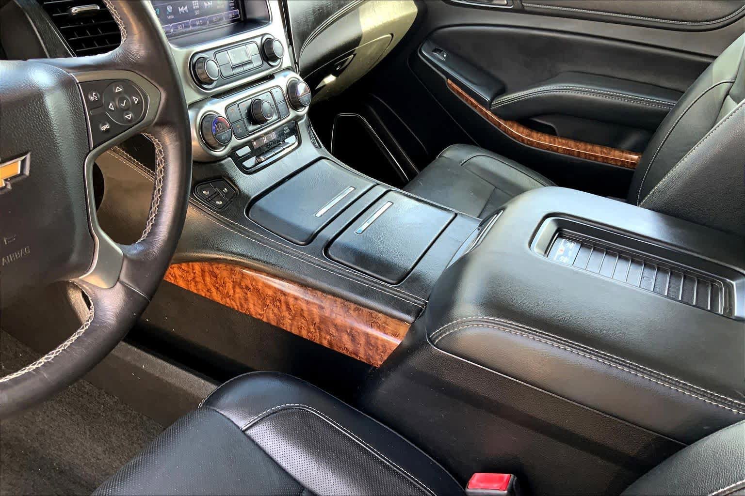 Used 2018 Chevrolet Tahoe Premier AWD/4WD image 17