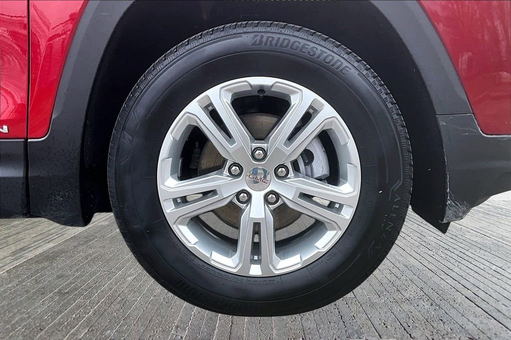 Used 2024 GMC Terrain SLE w/ Driver Convenience Package image 10