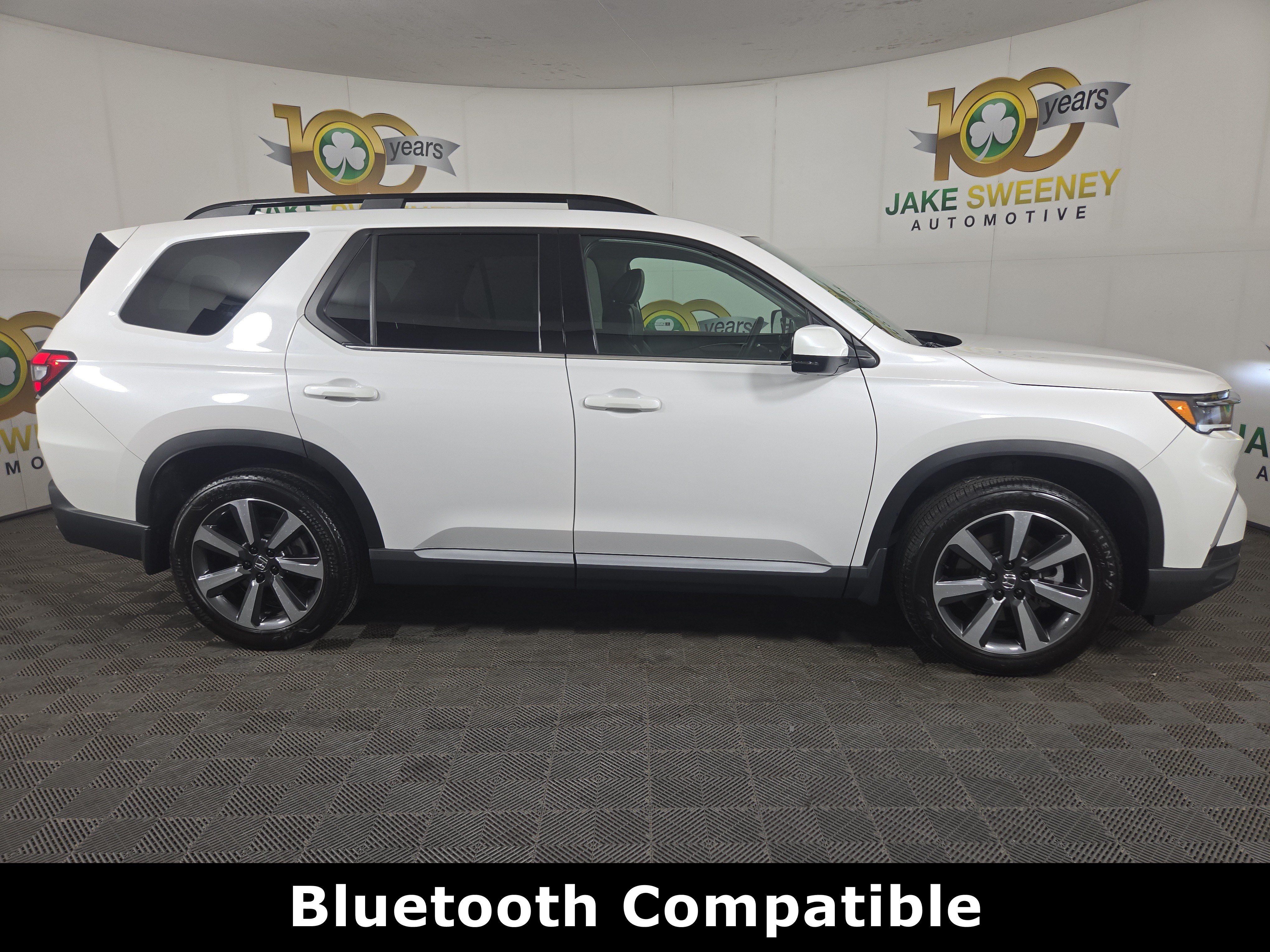 Used 2025 Honda Pilot Touring image 10