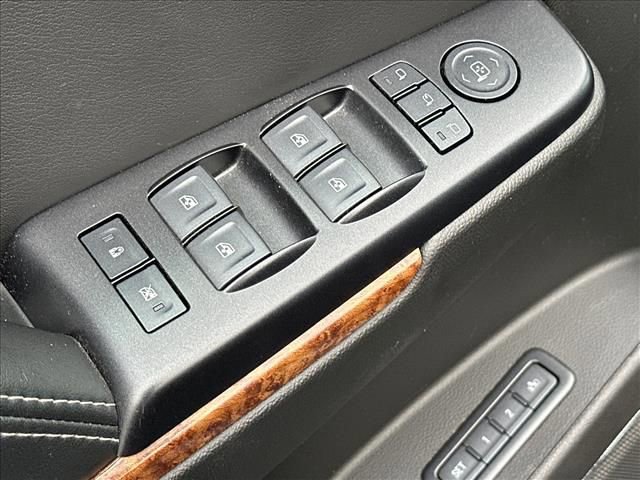 Certified 2018 Chevrolet Suburban Premier AWD/4WD image 20