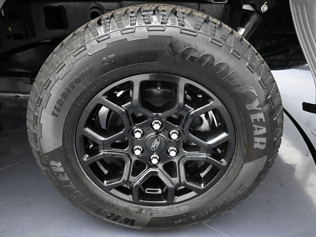 New 2025 Ford F150 XLT w/ Equipment Group 302A MID image 32