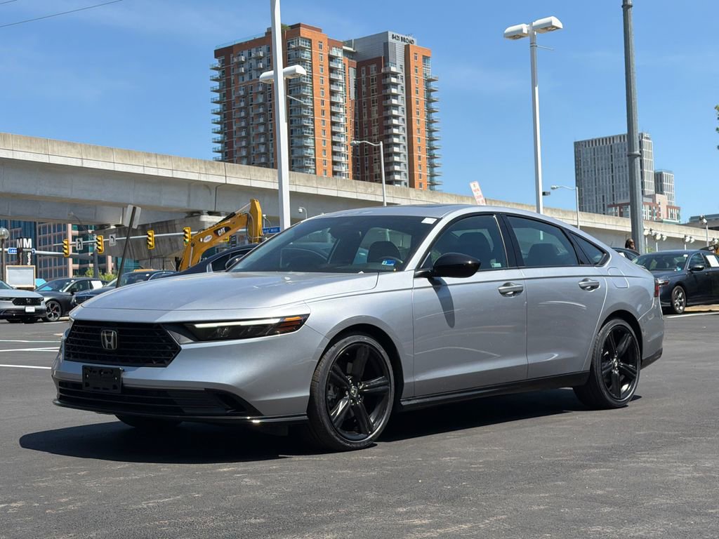 Used 2023 Honda Accord Sport image 7